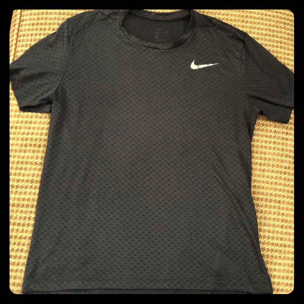 Men’s Large Black Nike Dri-Fit T-Shirt